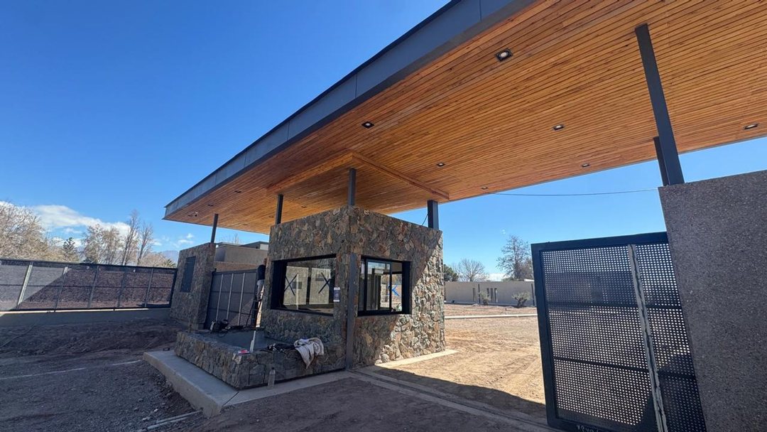 CASA EN VENTA LUJAN, ALMIRANTE BROWN Y VIAMONTE