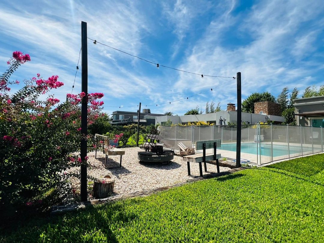 CASA EN VENTA EN PRADOS DEL OESTE 4 AMBIENTES