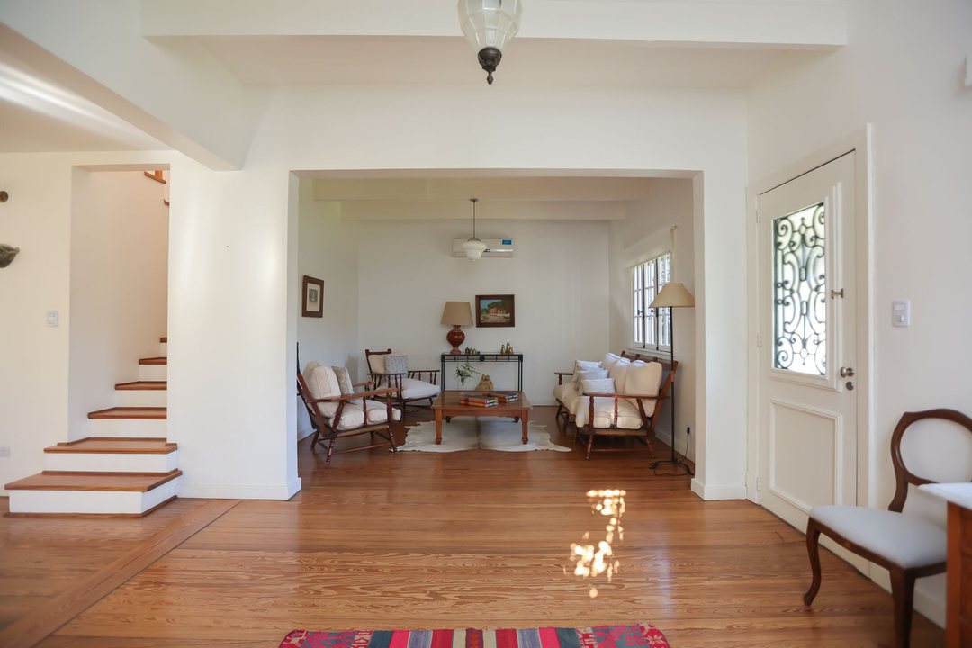 VENTA CASA 6 AMB - BARRIO INGLES - HURLINGHAM