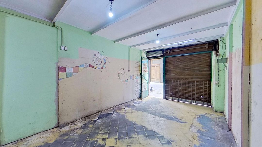 LOCALES VENTA MONSERRAT A REFACCIONAR