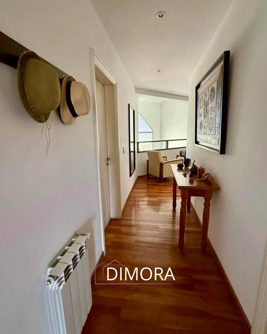 Casa en venta en El Balcón – Valle Escondido | Categoría y amplitud: 3 baños, 3 dormitorios, jardín, piscina, cava subterránea, living y ¡mucho más!