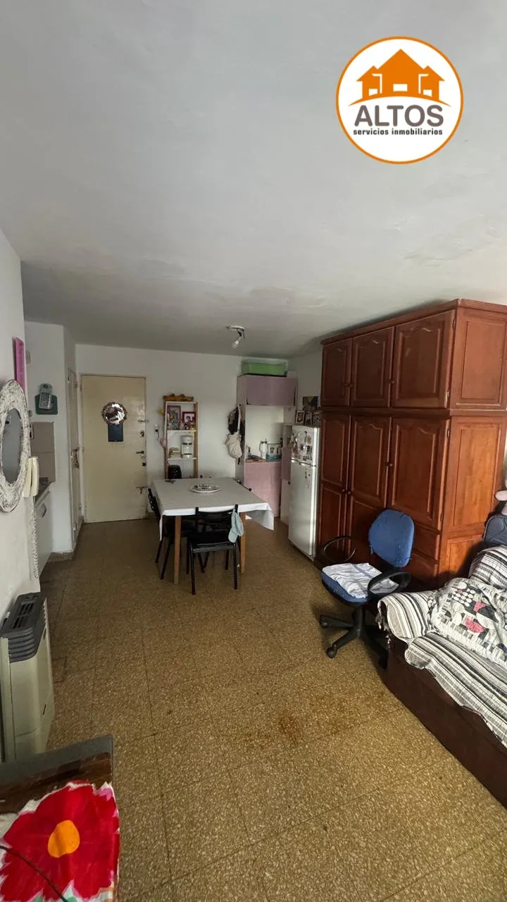 ALQUILO - B° CENTRO – RIVERA INDARTE N°406 - MONOAMBIENTE – PISO 2