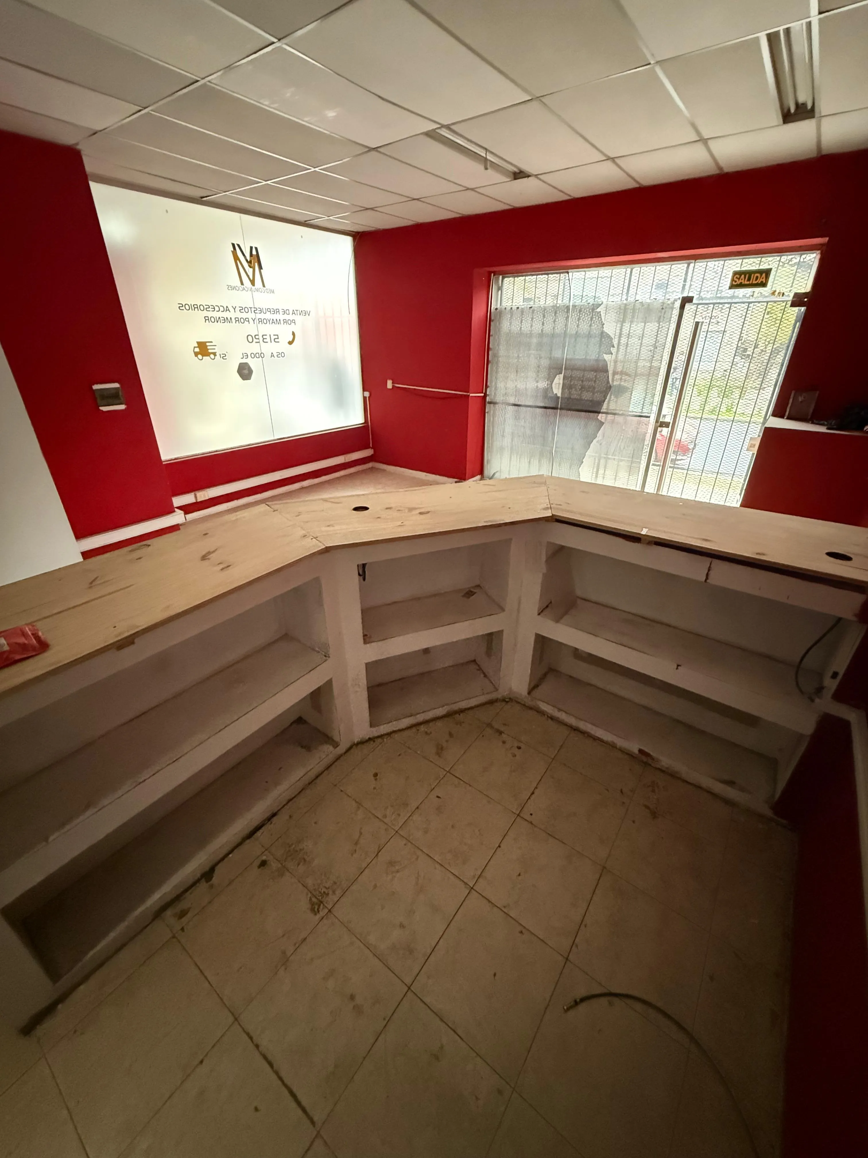 Propiedad Comercial en Alquiler| 300 m² | Planta Baja + Subsuelo
