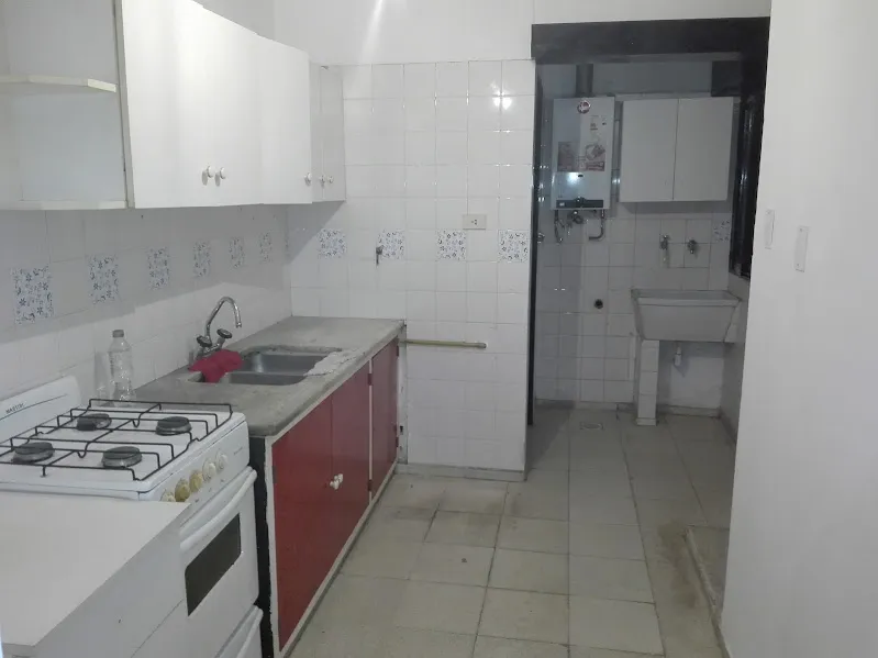 Alquilo departamento barrio General Paz.