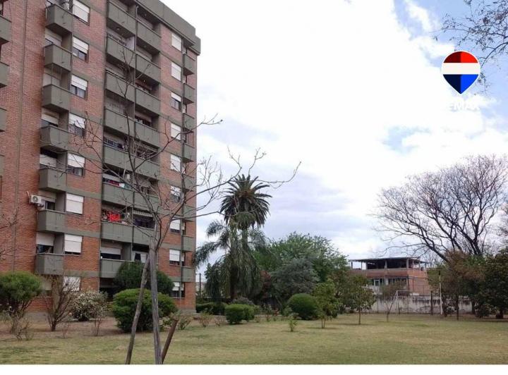 Departamento · 81m² · 4 Ambientes · 1 Cochera