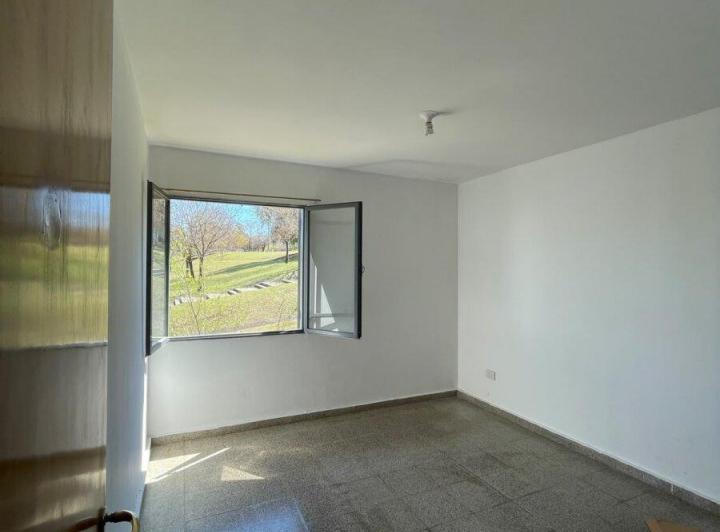 Departamento · 75m² · 6 Ambientes · 1 Cochera