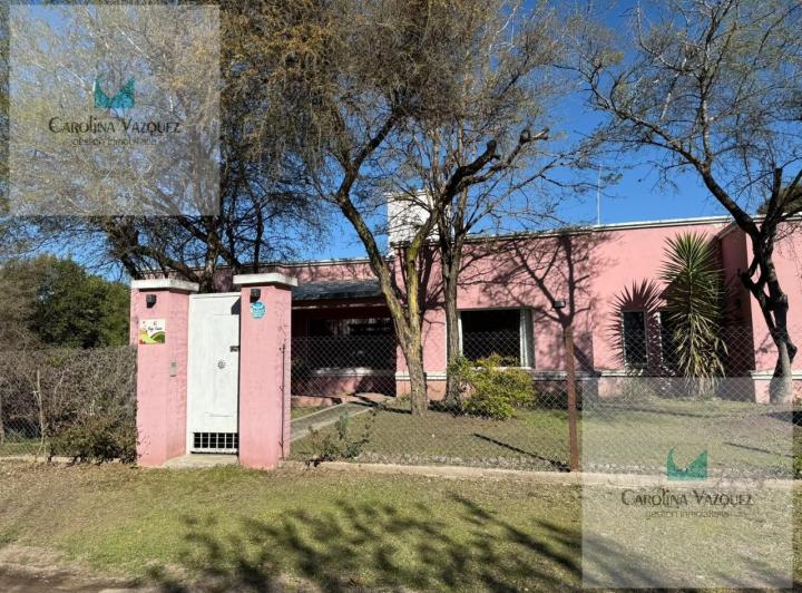 Casa · 250m² · 2 Ambientes · 1 Cochera