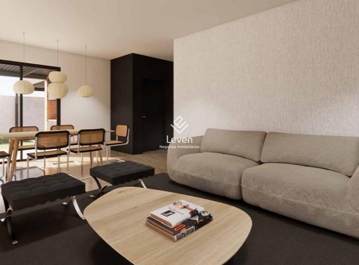 Casa · 250m² · 6 Ambientes · 2 Cocheras