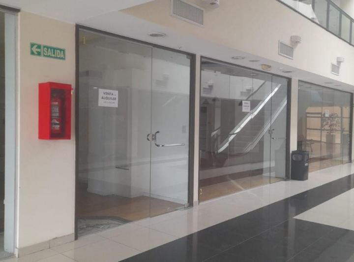 Local comercial · 1660m²