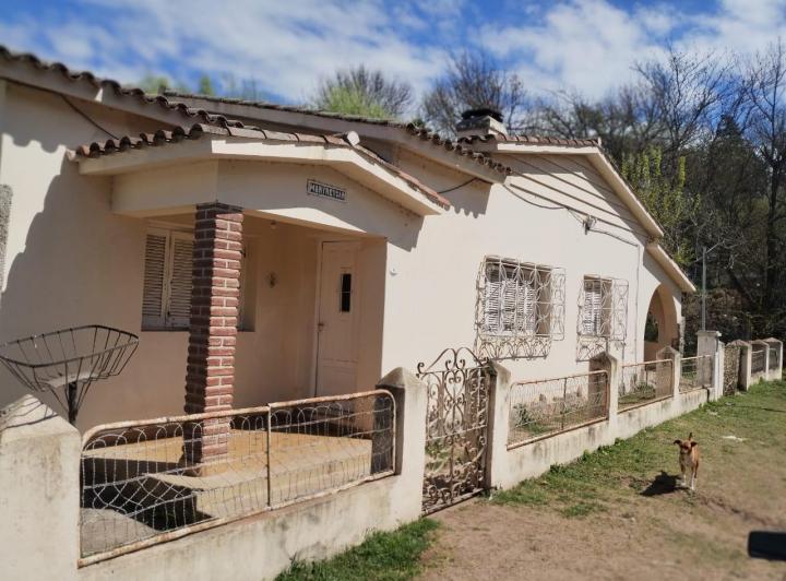 Casa · 50m² · 4 Ambientes · 1 Cochera