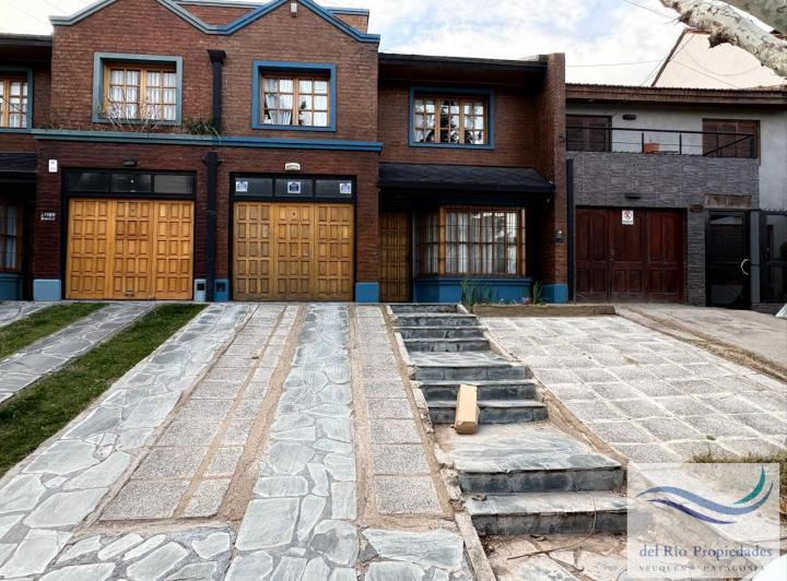 Casa · 144m² · 7 Ambientes · 1 Cochera