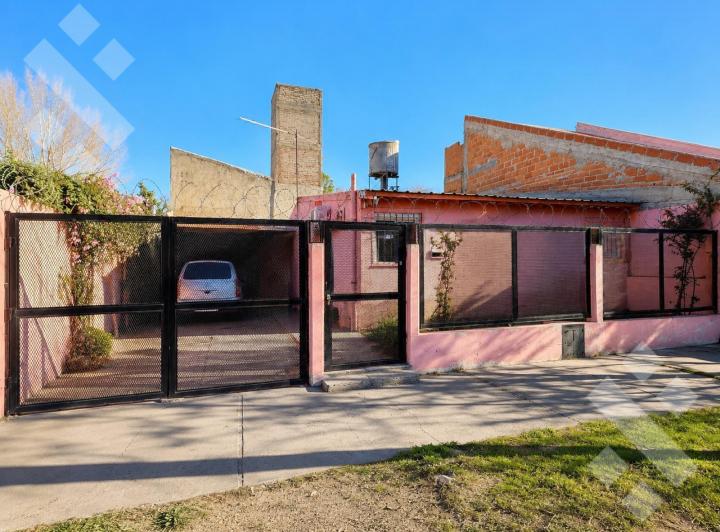 Casa · 190m² · 4 Ambientes · 1 Cochera