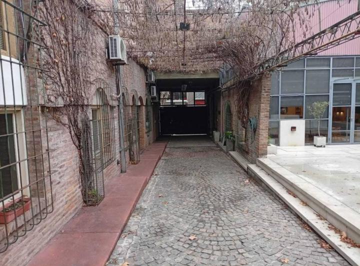 Terreno · 734m²