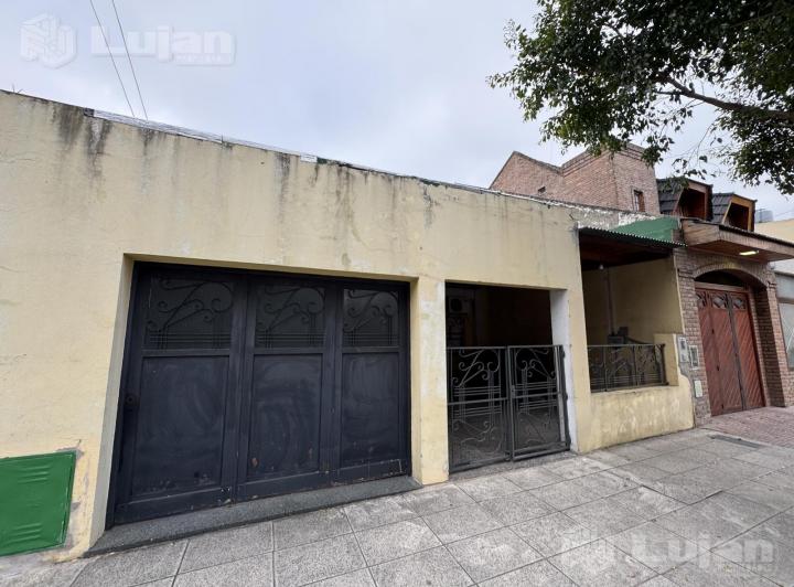 Terreno · 175m² · 4 Ambientes · 1 Cochera