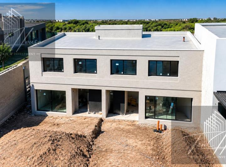 PH · 121m² · 4 Ambientes · 2 Cocheras