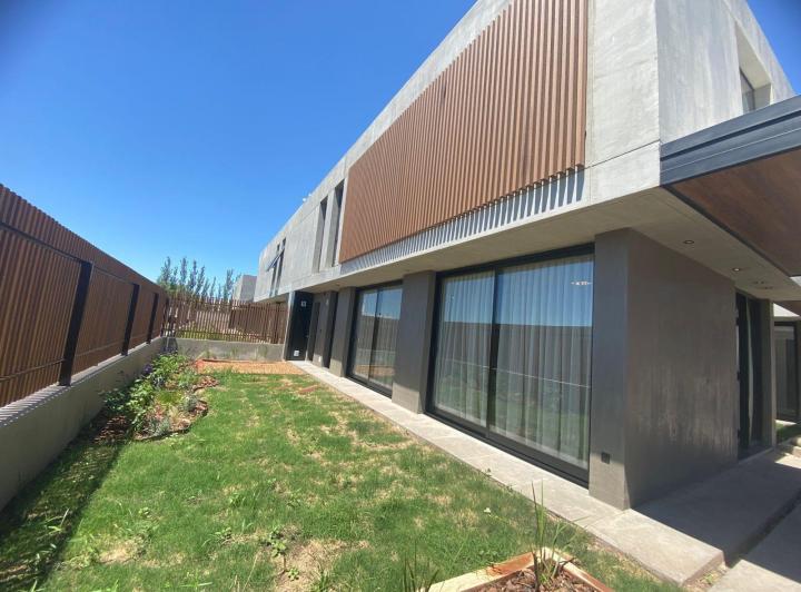 PH · 185m² · 5 Ambientes · 1 Cochera