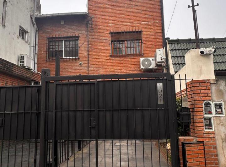 PH · 220m² · 4 Ambientes · 1 Cochera