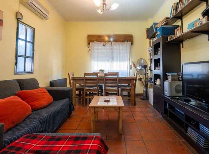 PH · 145m² · 4 Ambientes · 1 Cochera