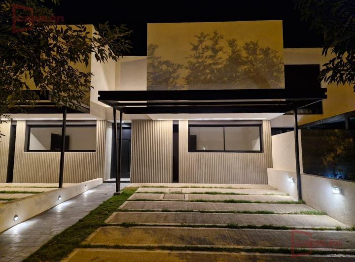 Casa · 190m² · 10 Ambientes · 2 Cocheras