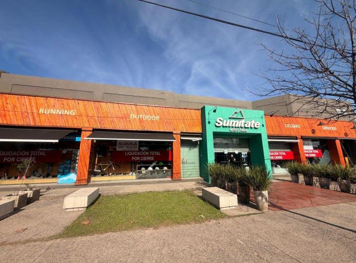 Local comercial · 310m²