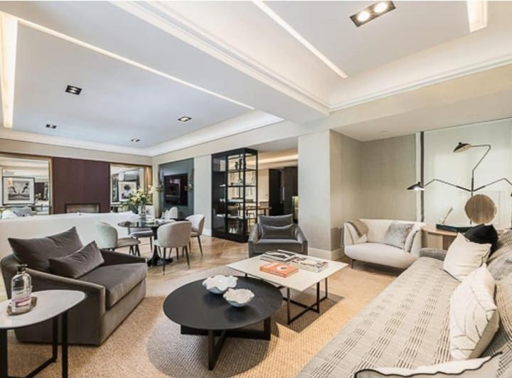 Departamento · 250m² · 5 Ambientes · 1 Cochera