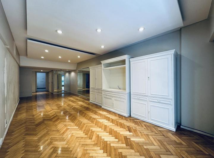Departamento · 126m² · 5 Ambientes · 1 Cochera