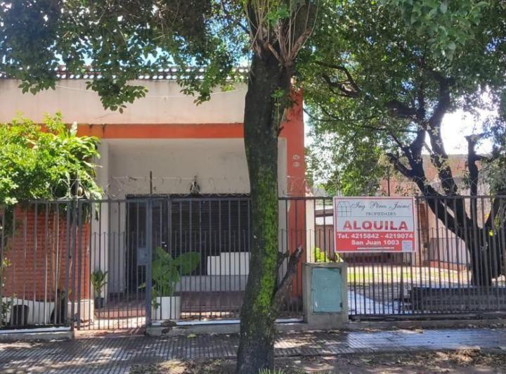 Casa · 140m² · 4 Ambientes · 2 Cocheras