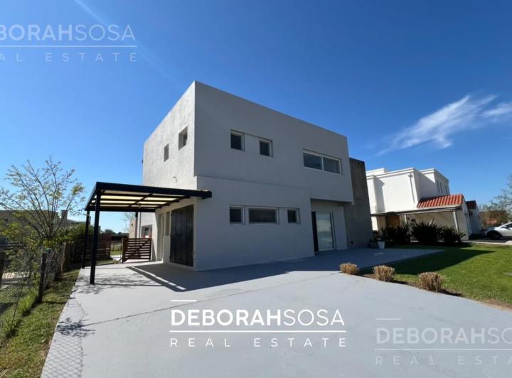 Casa · 200m² · 5 Ambientes · 4 Cocheras