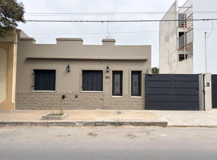 Casa · 80m² · 3 Ambientes · 1 Cochera