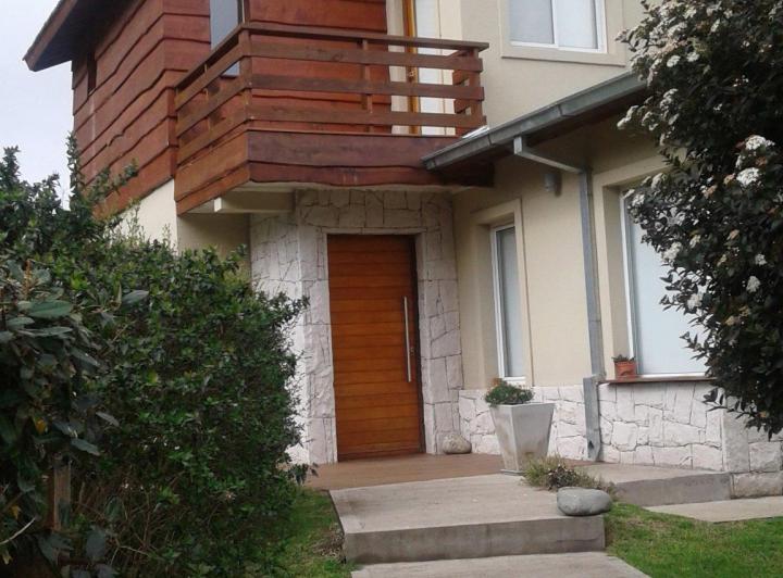 Casa · 128m² · 5 Ambientes · 1 Cochera