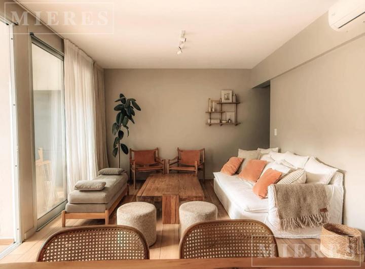 Casa · 131m² · 3 Dormitorios · 2 Cocheras