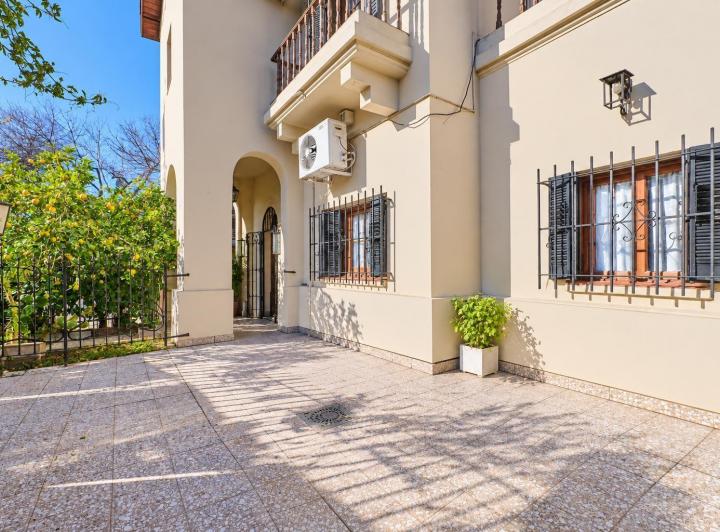 Casa · 187m² · 5 Ambientes · 3 Cocheras