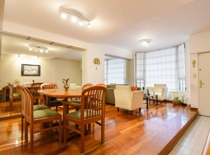 Casa · 160m² · 4 Ambientes · 1 Cochera