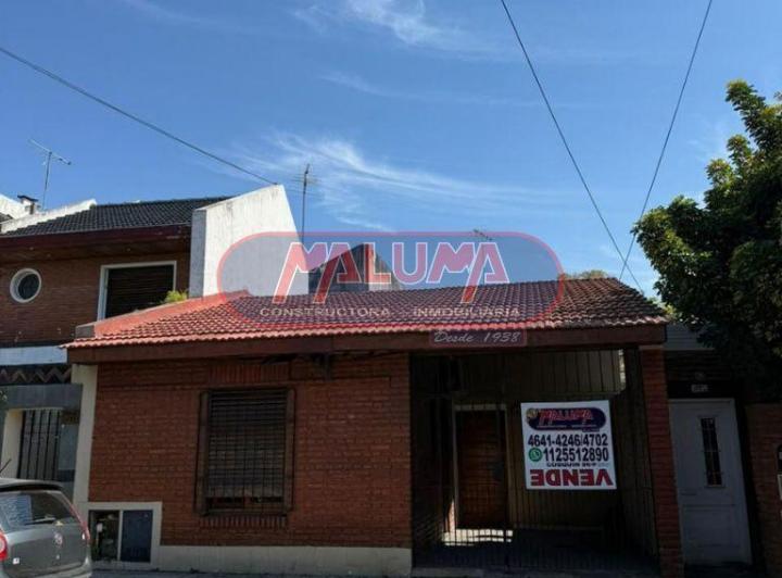 Casa · 180m² · 6 Dormitorios