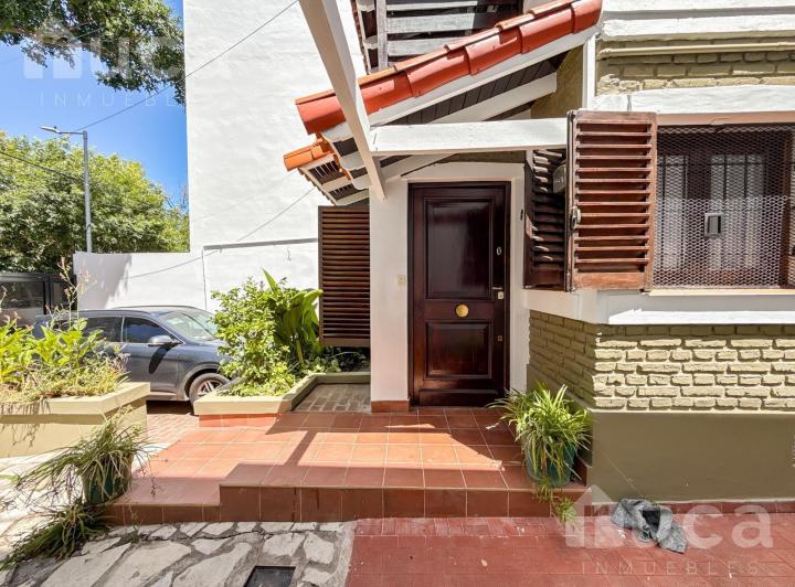 Casa · 121m² · 5 Ambientes · 2 Cocheras