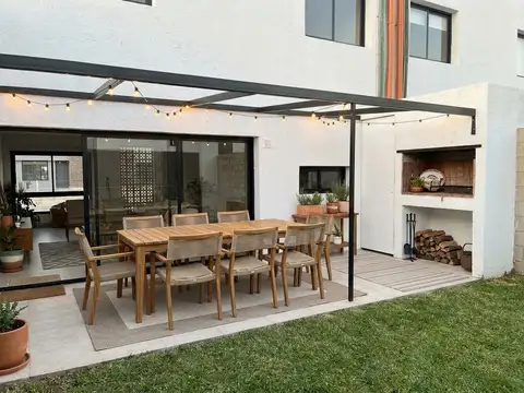 Casa en Alquiler en Manantiales, Córdoba