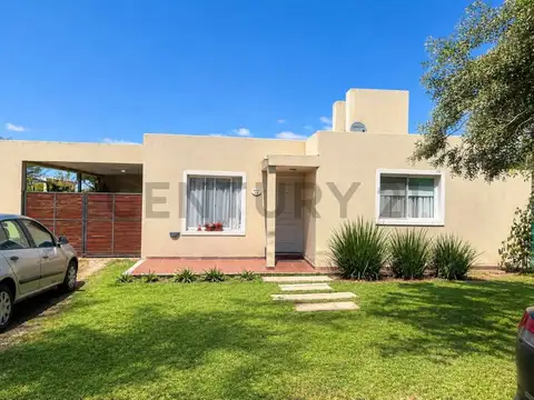Casa en Venta en Villa Catalina, Río Ceballos