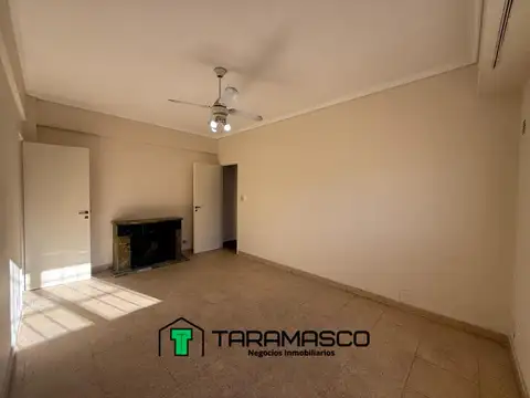PH en Venta en Monte Castro, CABA