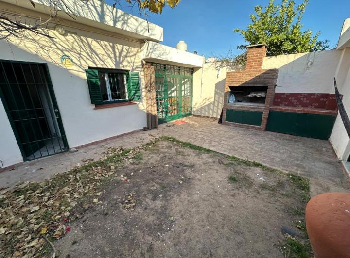 Casa · 150m² · 3 Ambientes · 1 Cochera