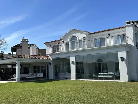 Casa en Alquiler Temporal en Santa Barbara, Countries y Barrios Cerrados en Tigre