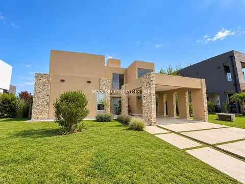 Casa en Alquiler en Lagos De Canning, Countries y Barrios Cerrados en Esteban Echeverria