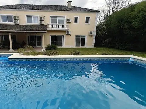 Casa en Alquiler en La Lomada De Pilar, Countries y Barrios Cerrados en Pilar