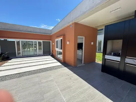 Casa en Alquiler en Countries y Barrios Cerrados en Berazategui, Partido de Berazategui