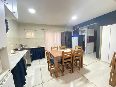 Casa en Venta en Los Hornos, La Plata