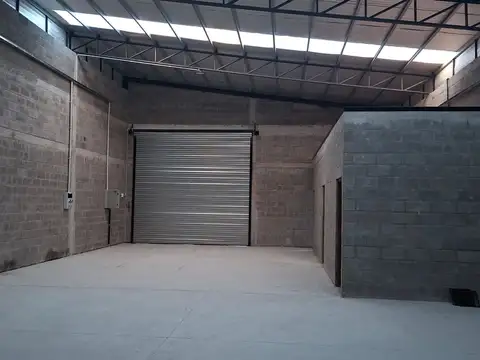 Galpón en Alquiler en City Bell, Partido de La Plata
