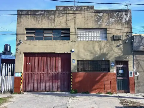 Galpón en Alquiler en Billinghurst, General San Martín