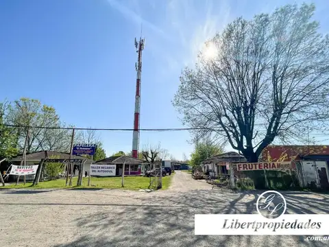 Local en Venta en Los Pinos, Exaltacion de la Cruz