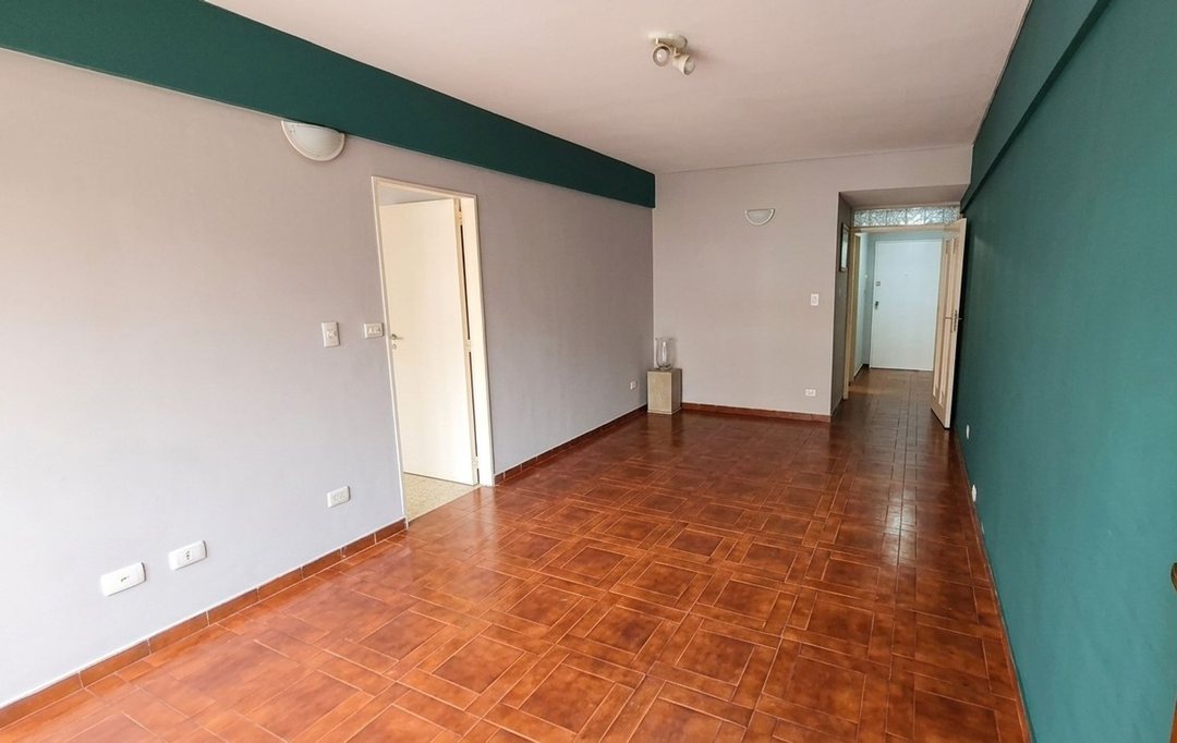 Departamento 3 Ambientes con Balcón en Balvanera
