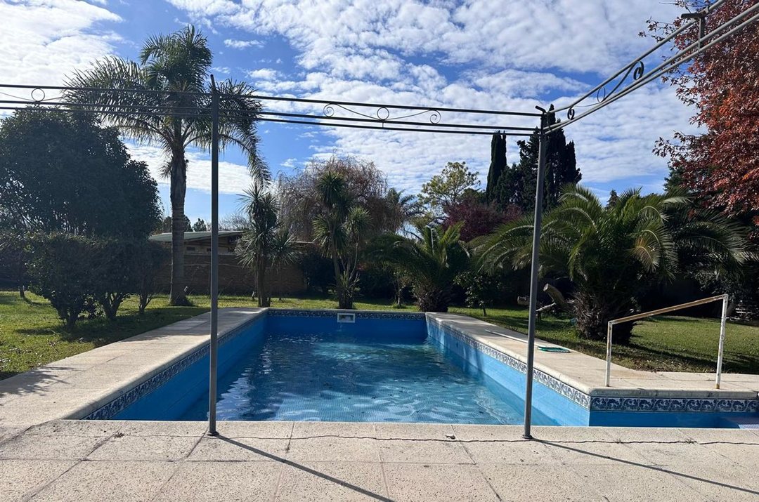 Venta casa  3 amb c/ pileta  en  Comarca del Sol