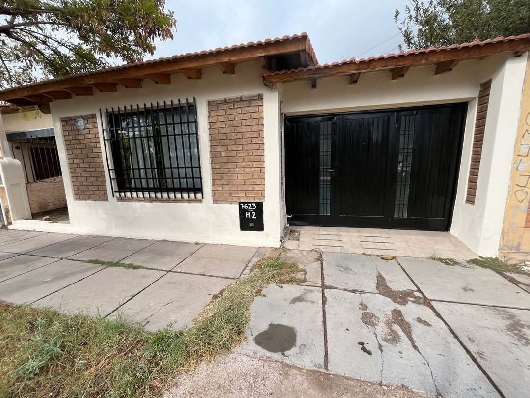 CASA 3 HABITACIONES A LA  VENTA GUAYMALLEN